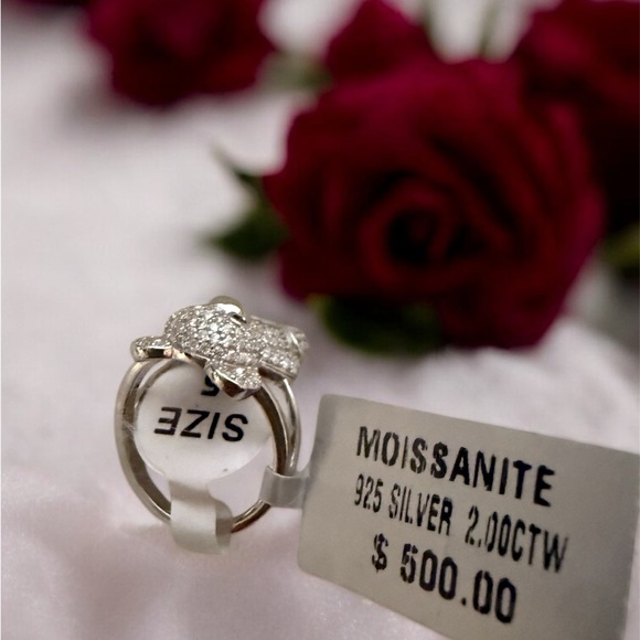 Elegant Silver Bear Ring - Picture 3 of 3